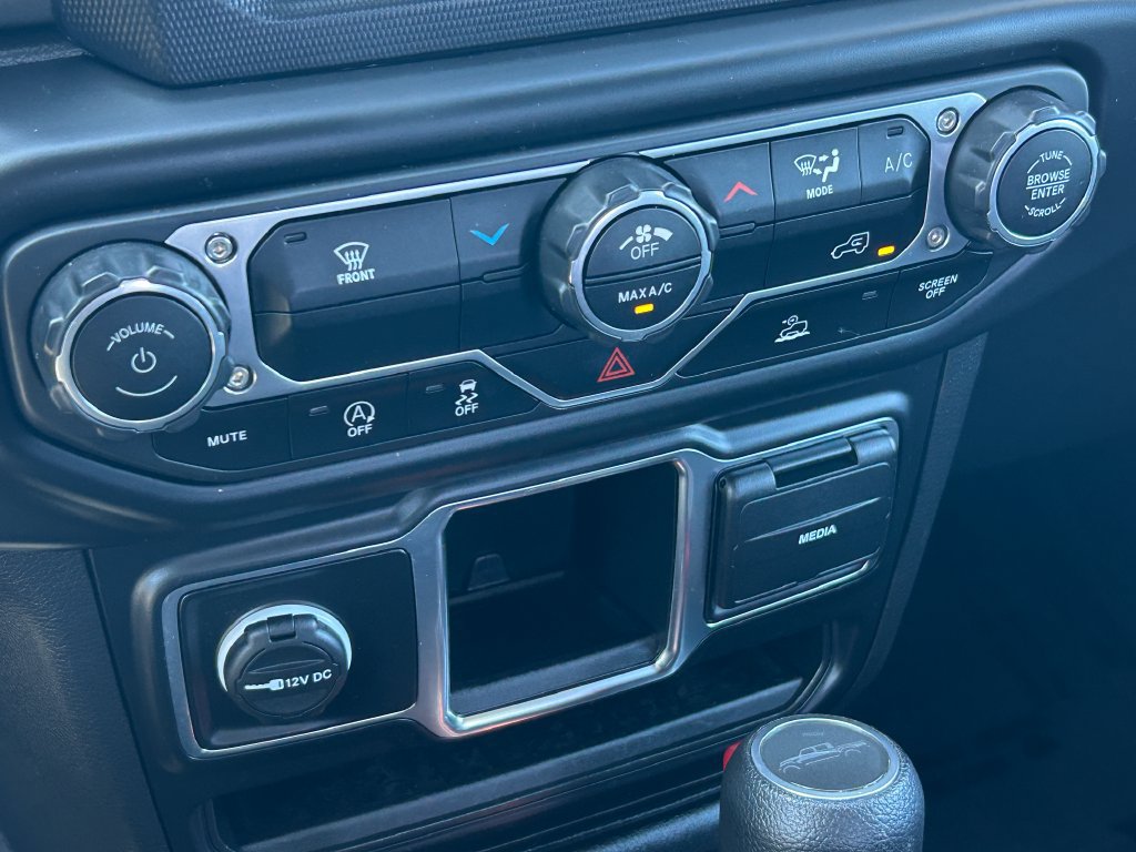 Used 2023 Jeep Gladiator Sport AWD/4WD image 25