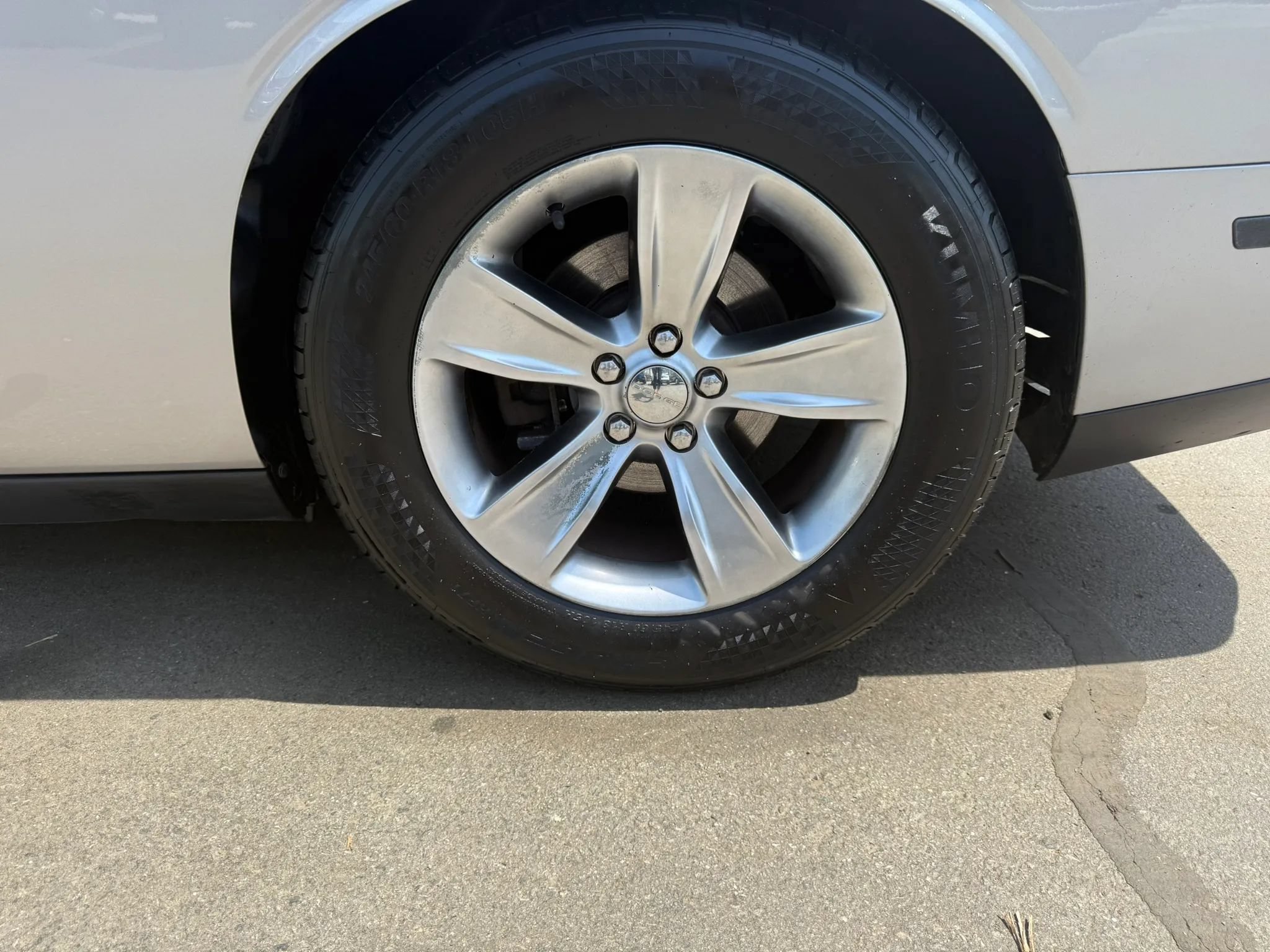 Used 2015 Dodge Challenger SXT RWD image 34
