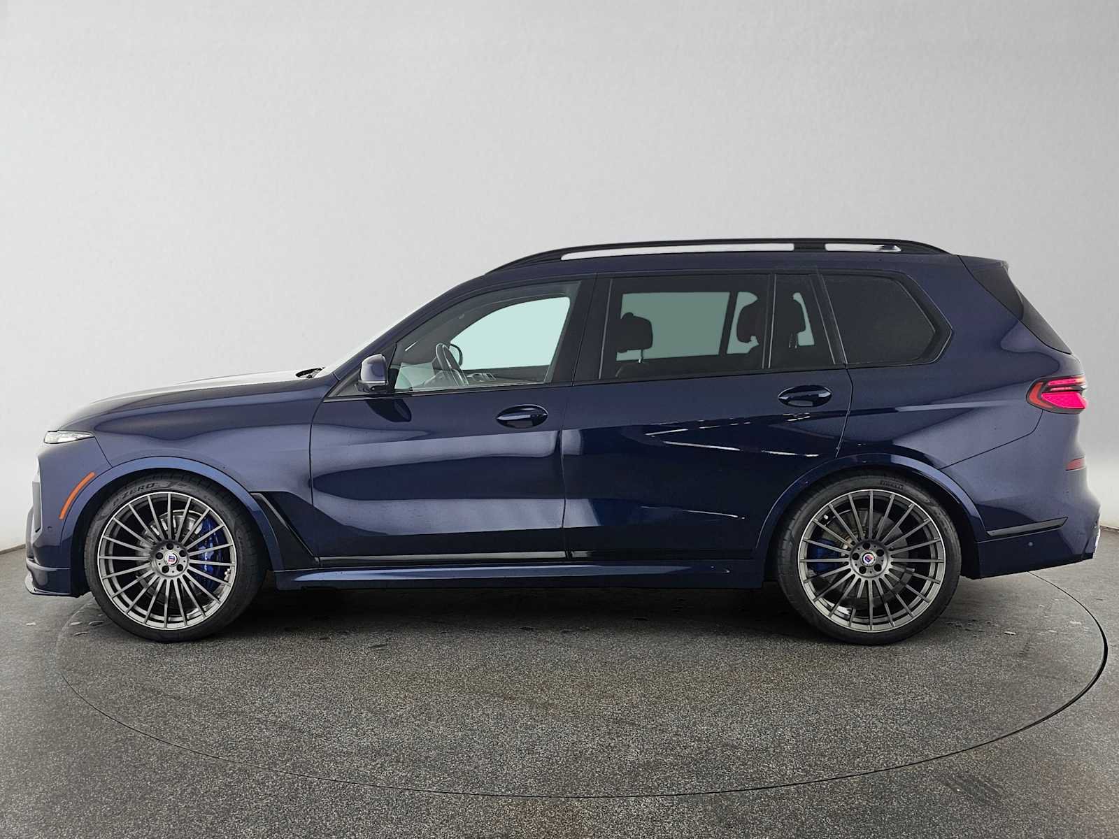 Used 2025 BMW ALPINA XB7 AWD/4WD image 6