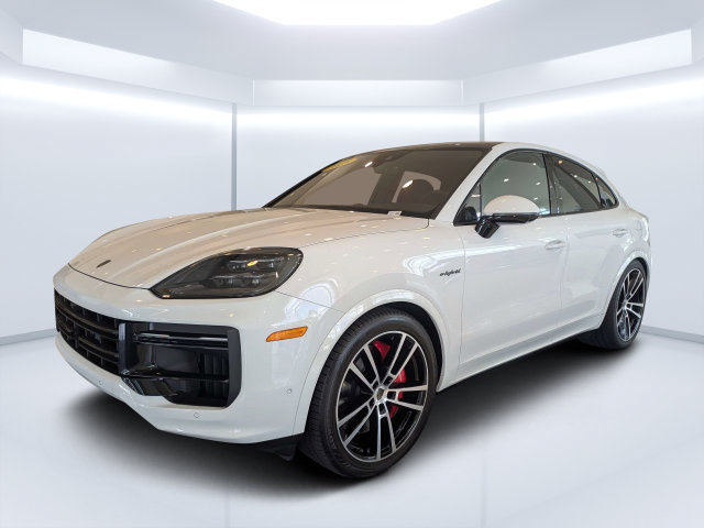 Used 2025 Porsche Cayenne Turbo AWD/4WD image 7