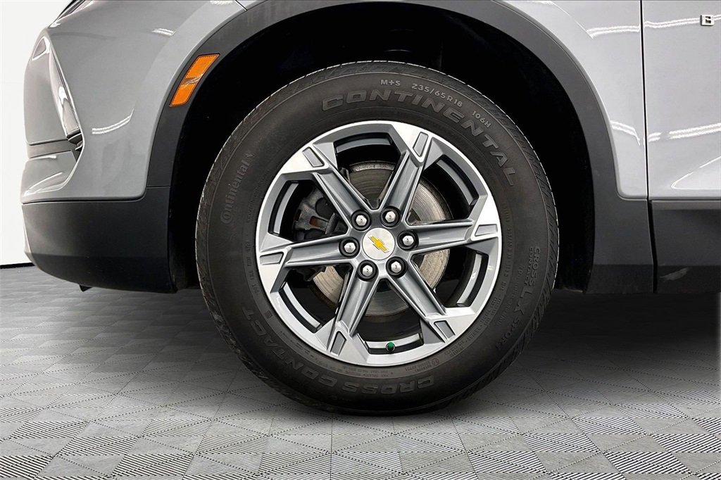 Used 2023 Chevrolet Blazer LT w/ Convenience Package image 9