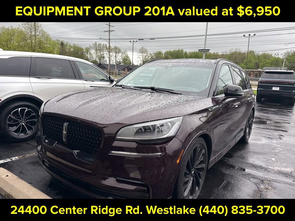 Used 2023 Lincoln Aviator Reserve w/ Equipment Group 201A AWD/4WD image 3