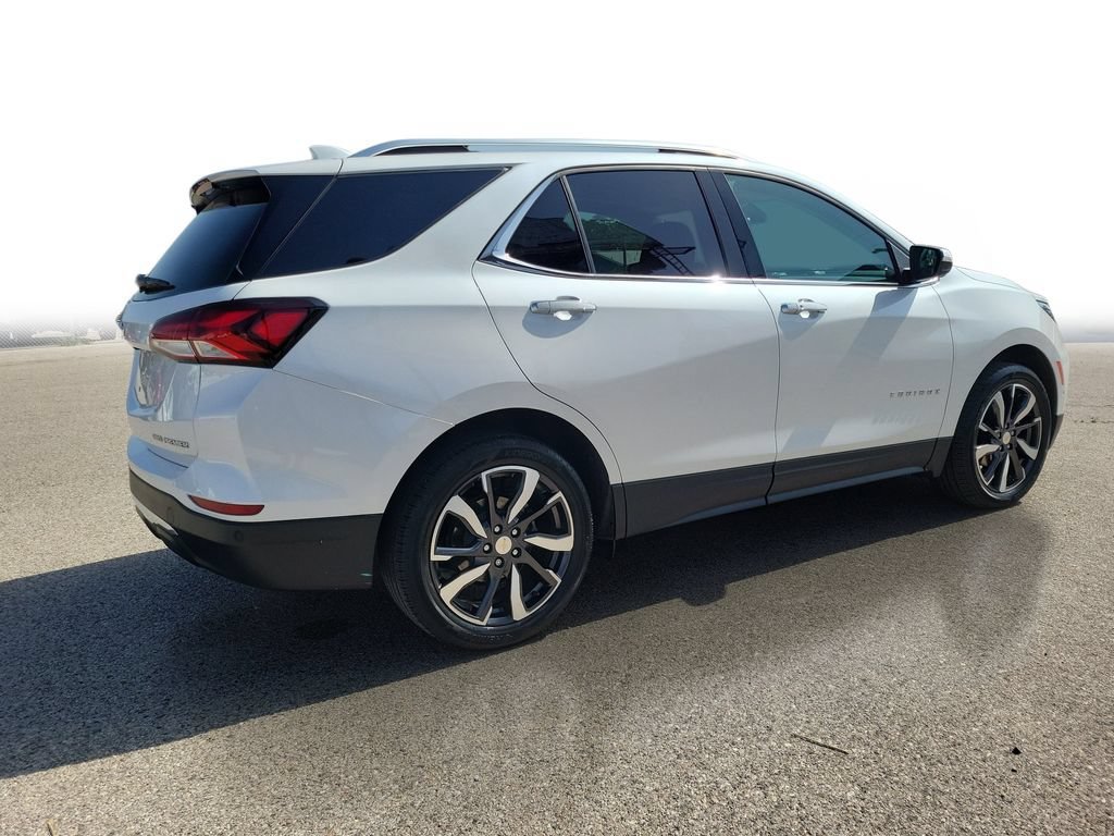 Used 2022 Chevrolet Equinox Premier AWD/4WD image 4