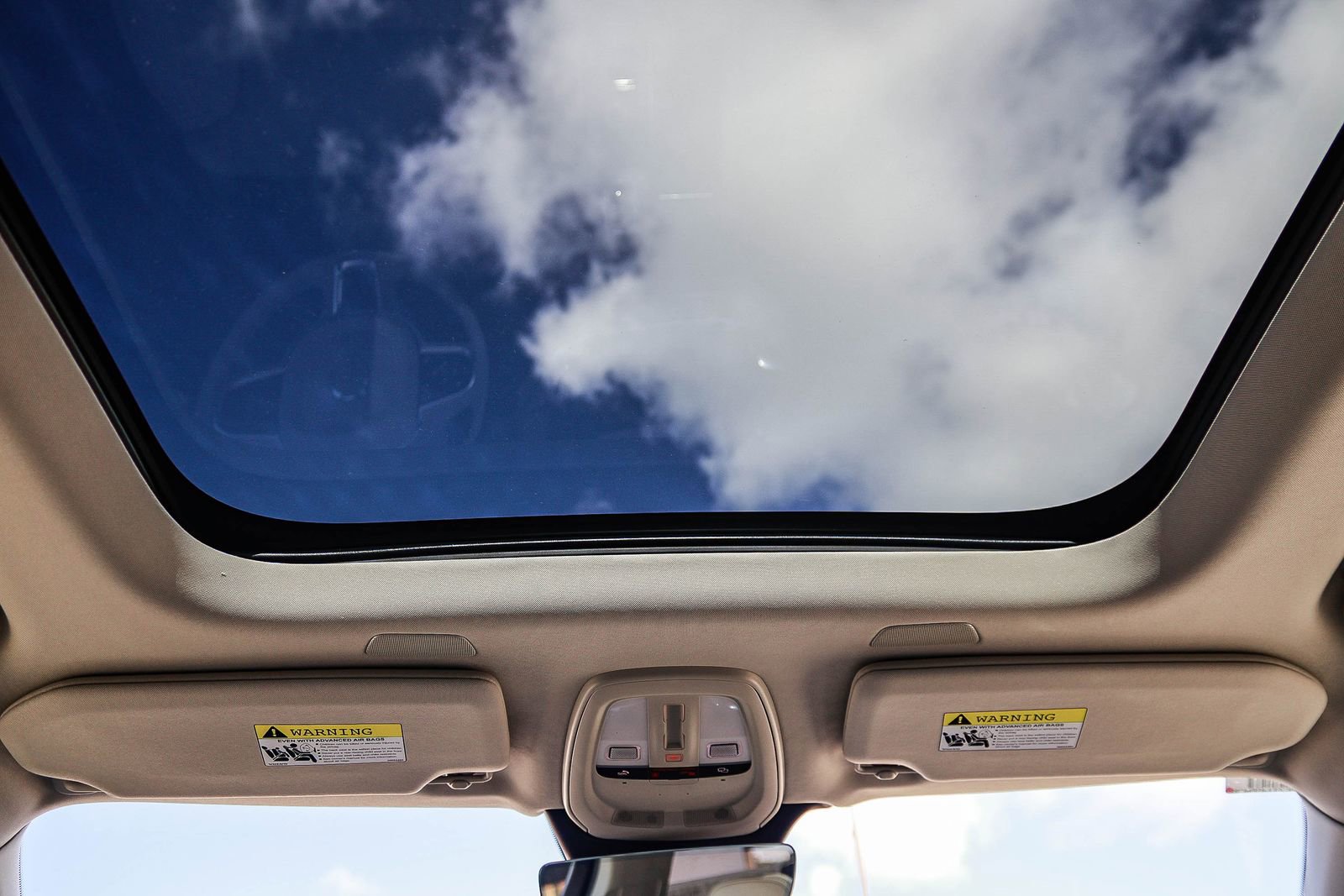 New 2026 Volvo XC90 T8 Ultra w/ Protection Package Premier image 16