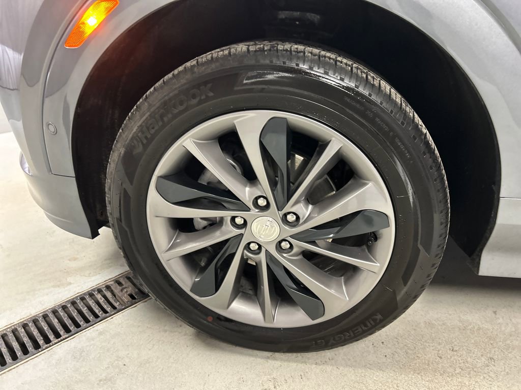 Used 2021 Buick Encore GX Essence w/ Advanced Technology Package image 9
