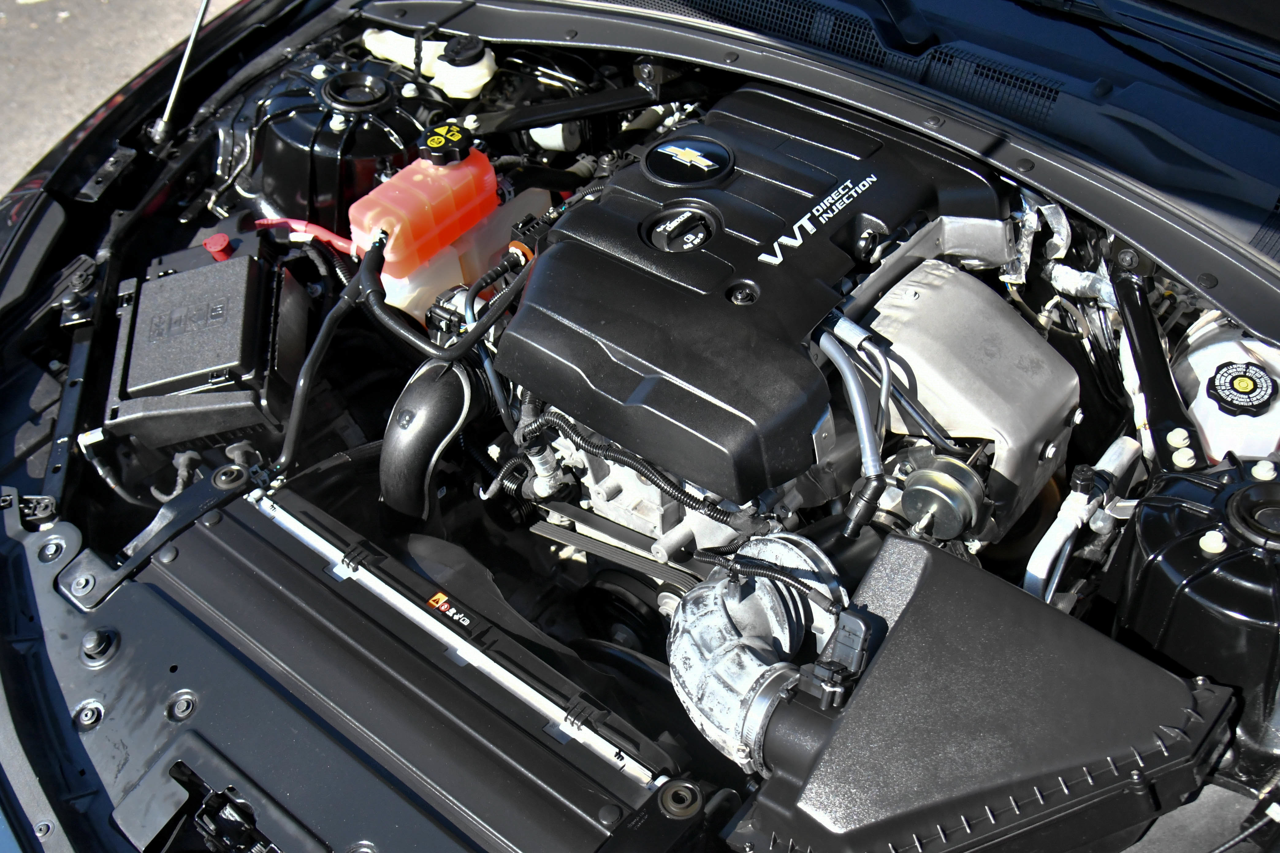 Used 2023 Chevrolet Camaro LT RWD image 39