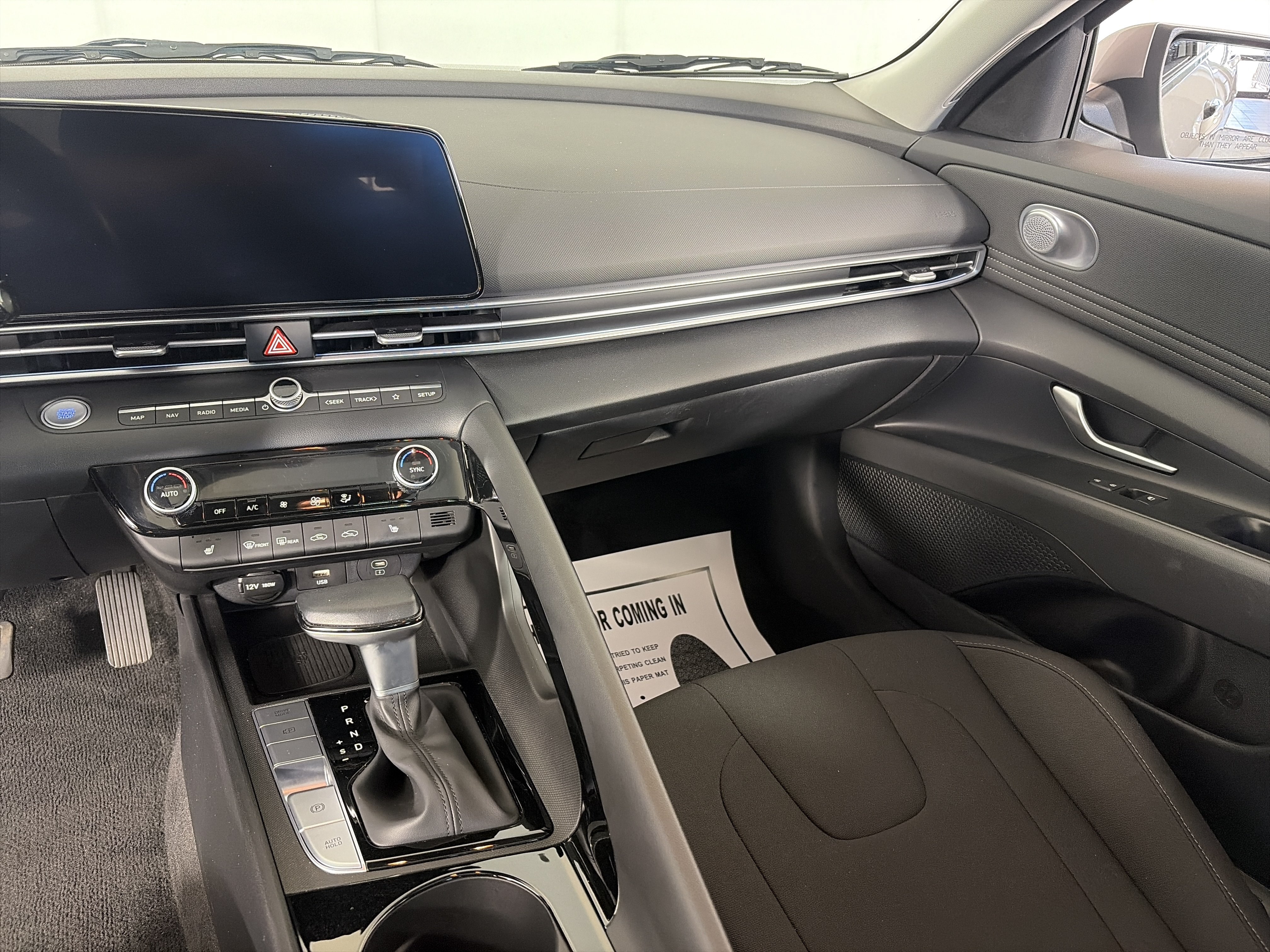 Certified 2024 Hyundai Elantra SEL w/ Convenience Package FWD image 10
