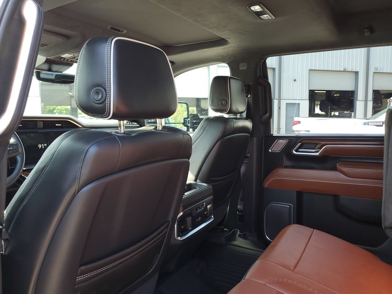 Used 2025 GMC Sierra 2500 Denali Ultimate AWD/4WD image 10