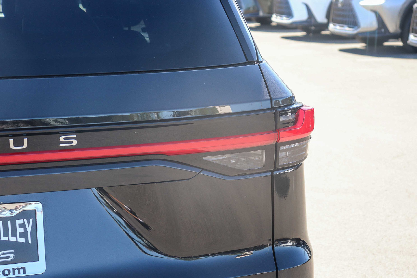 Certified 2025 Lexus TX 500h AWD w/ Technology Package image 8