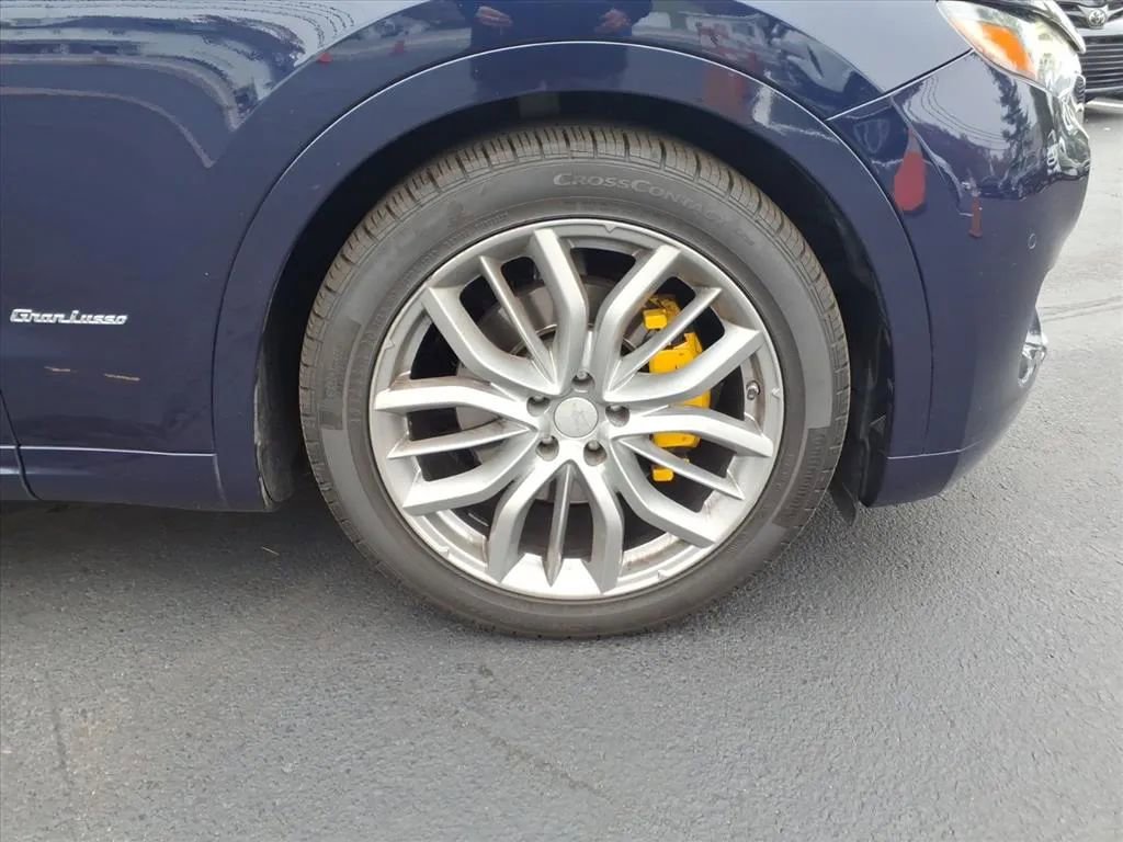 Used 2018 Maserati Levante GranLusso image 9