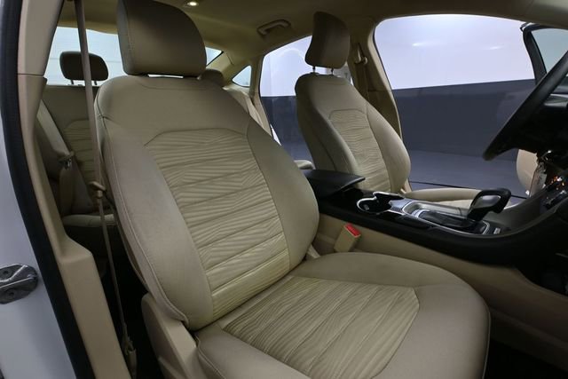 Used 2016 Ford Fusion SE FWD image 44
