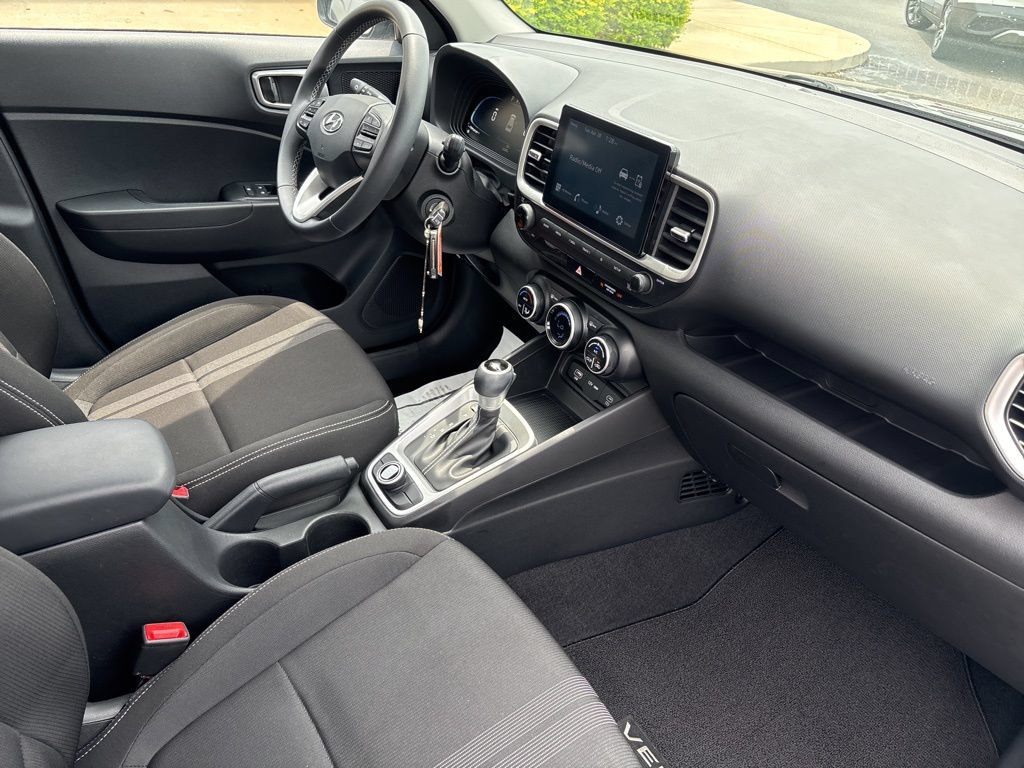 Certified 2023 Hyundai Venue SEL FWD image 12