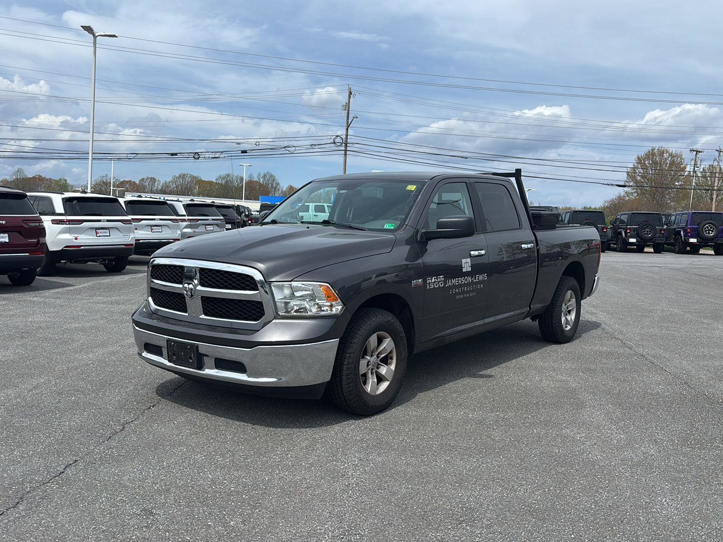 Used 2018 RAM 1500 Classic SLT image 3