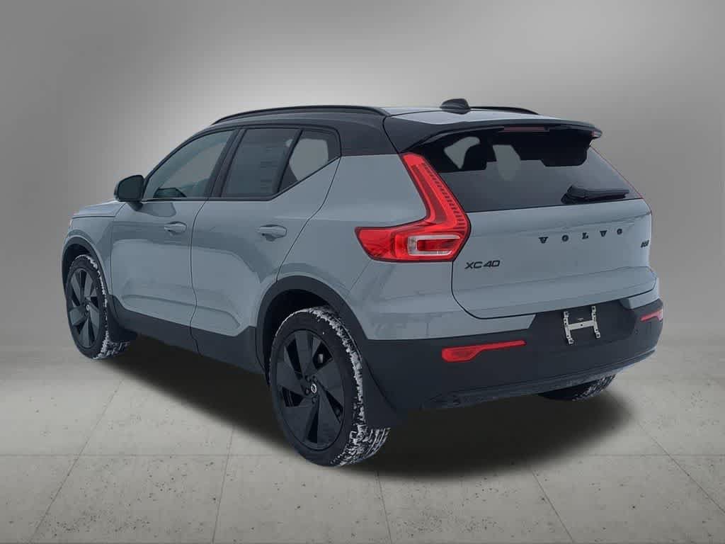 Used 2026 Volvo XC40 B5 Ultra w/ Protection Package Premier AWD/4WD image 4