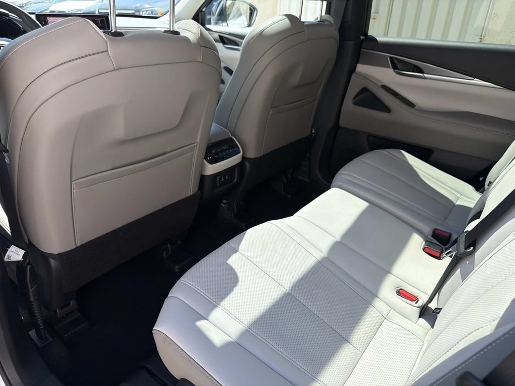 Certified 2026 INFINITI QX60 Pure w/ Cargo Package FWD image 10