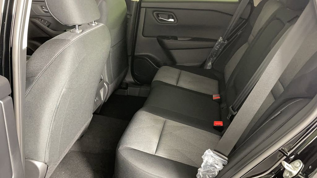 New 2025 Nissan Rogue SV image 13