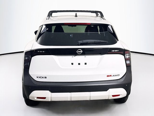 New 2026 Nissan Kicks SR w/ Cold Weather Package image 6