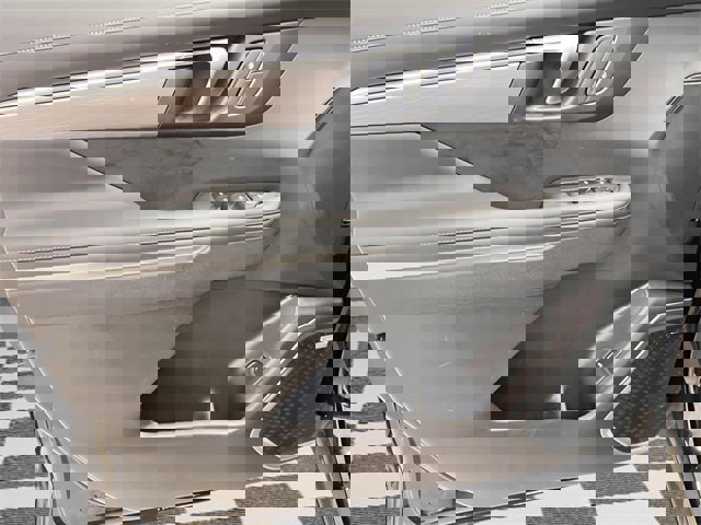 Certified 2025 Buick Enclave Preferred image 20