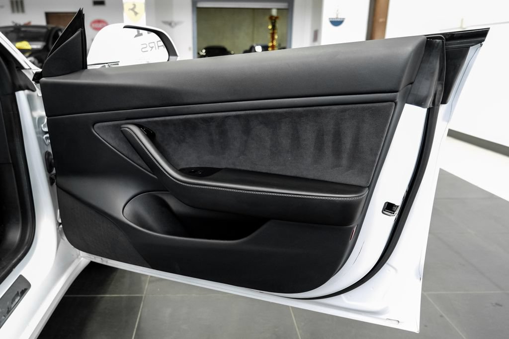 Used 2019 Tesla Model 3 Long Range RWD image 36