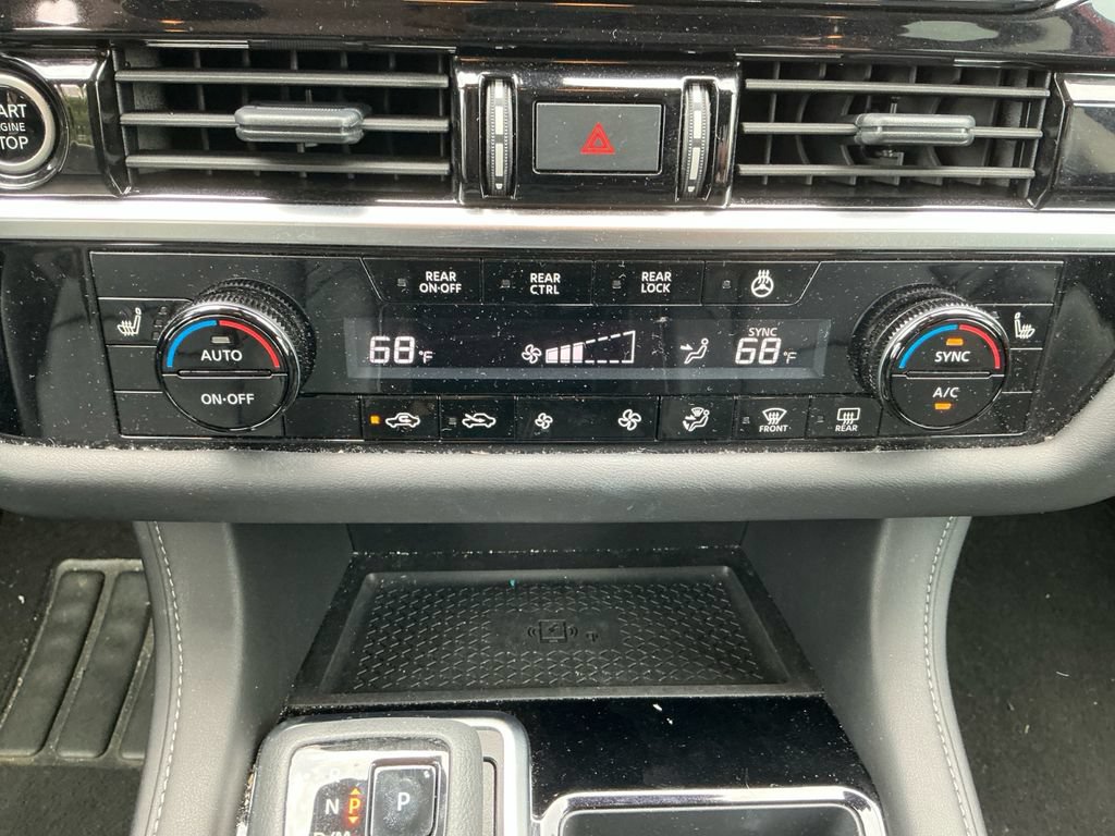 Used 2024 Nissan Pathfinder SL AWD/4WD image 22