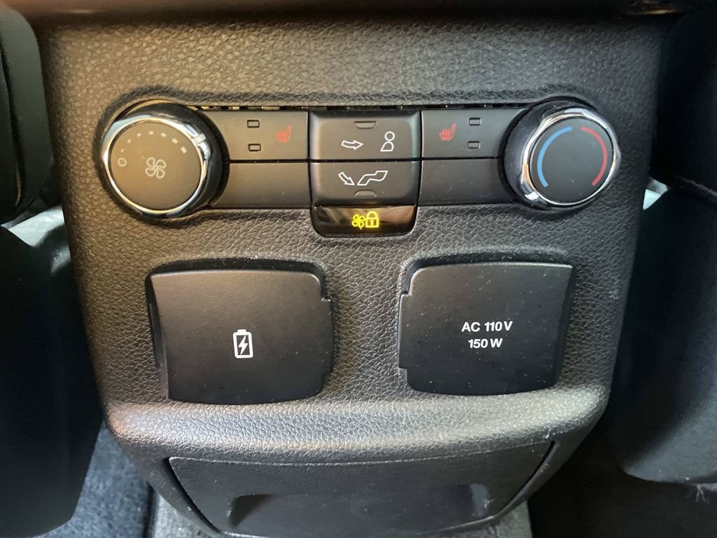 Used 2018 Ford Explorer Platinum AWD/4WD image 18