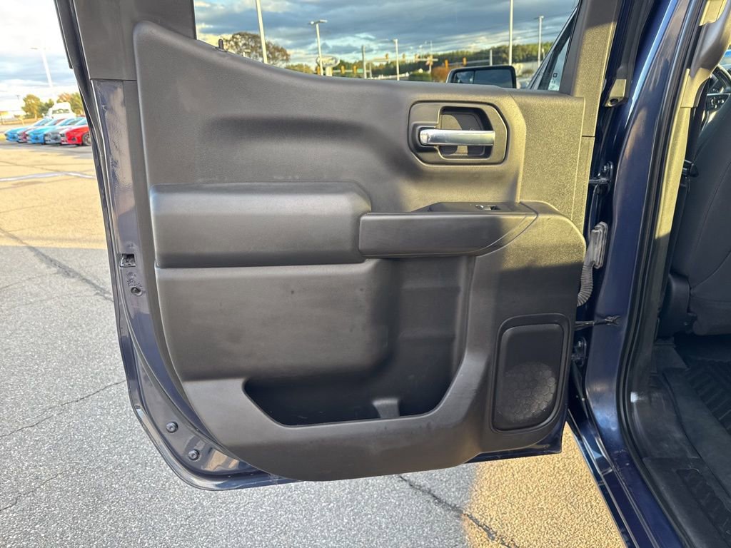 Used 2021 Chevrolet Silverado 1500 LT w/ Z71 Off-Road Package image 16