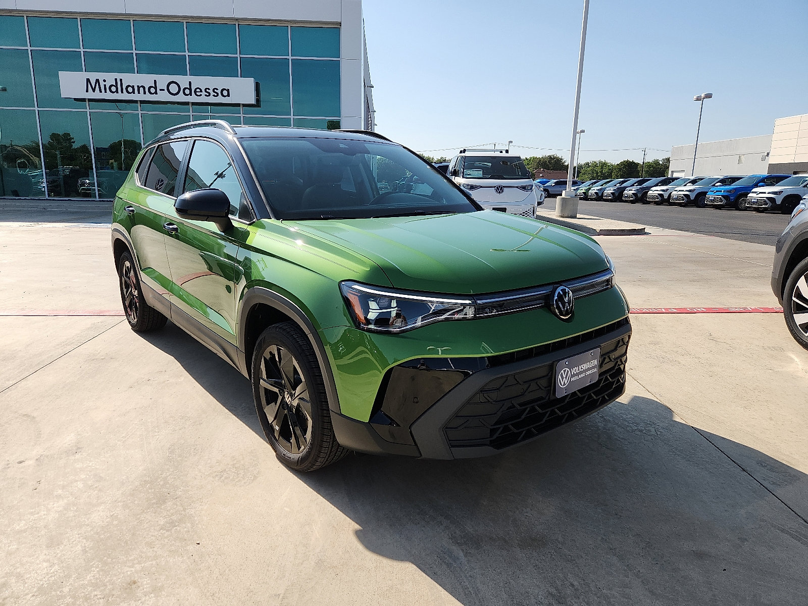 New 2025 Volkswagen Taos SE