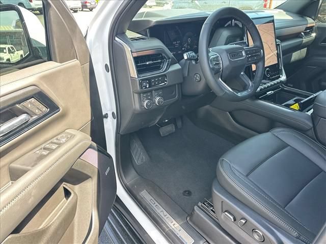 Certified 2026 GMC Yukon XL Denali w/ LPO, Floor Liner Package AWD/4WD image 14
