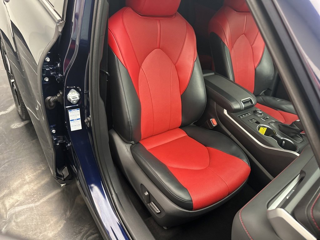 Used 2022 Toyota Highlander XSE image 9