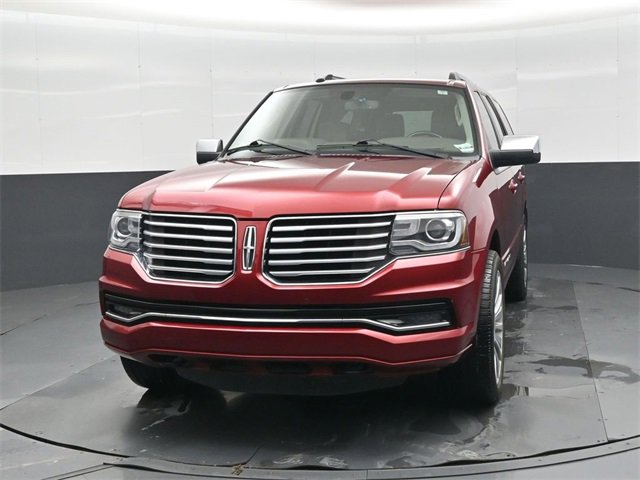 Used 2017 Lincoln Navigator Select image 8