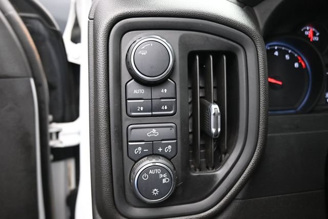 Used 2021 Chevrolet Silverado 1500 Custom Trail Boss w/ LPO, Dark Essentials Package AWD/4WD image 14