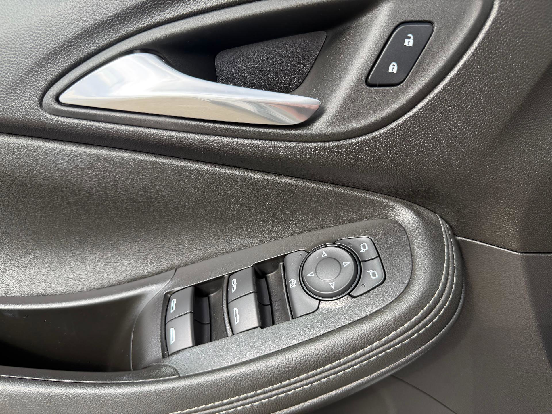 Certified 2024 Buick Encore GX Preferred w/ Comfort Package image 33