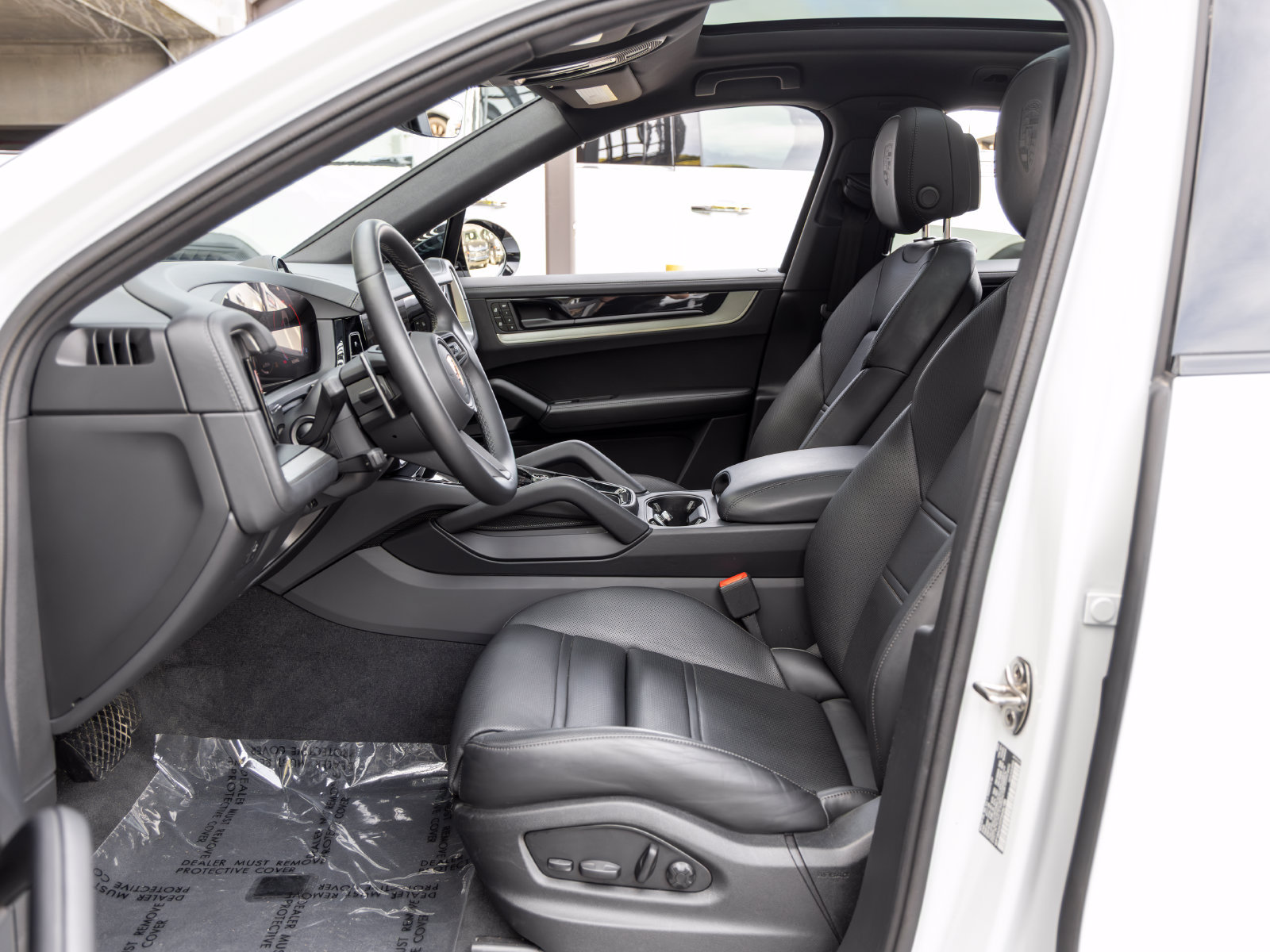 Certified 2026 Porsche Cayenne Coupe AWD/4WD image 30
