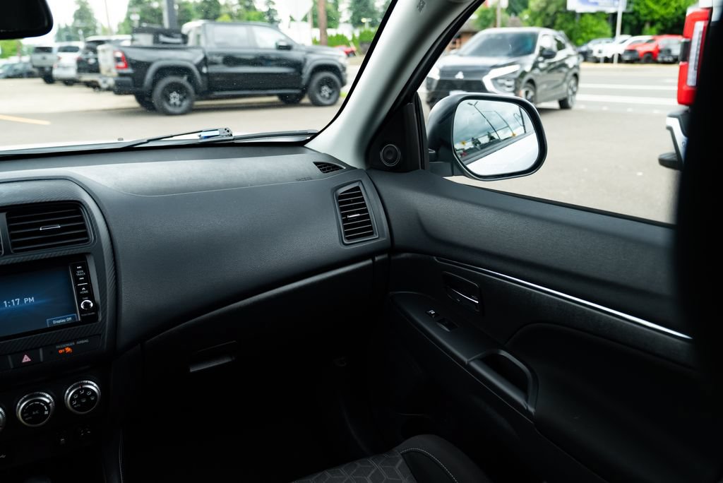 Used 2023 Mitsubishi Outlander Sport ES AWD/4WD image 10