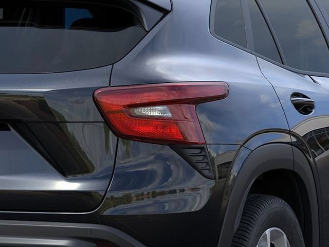 New 2026 Chevrolet Trax LS w/ LS Convenience Package FWD image 11