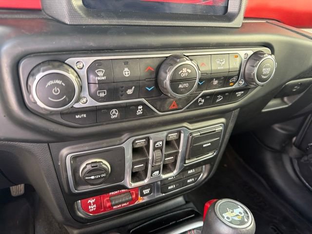 Used 2018 Jeep Wrangler Unlimited Rubicon w/ Dual Top Group AWD/4WD image 26