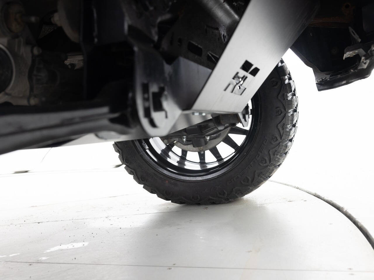 Used 2020 GMC Sierra 1500 Elevation image 24