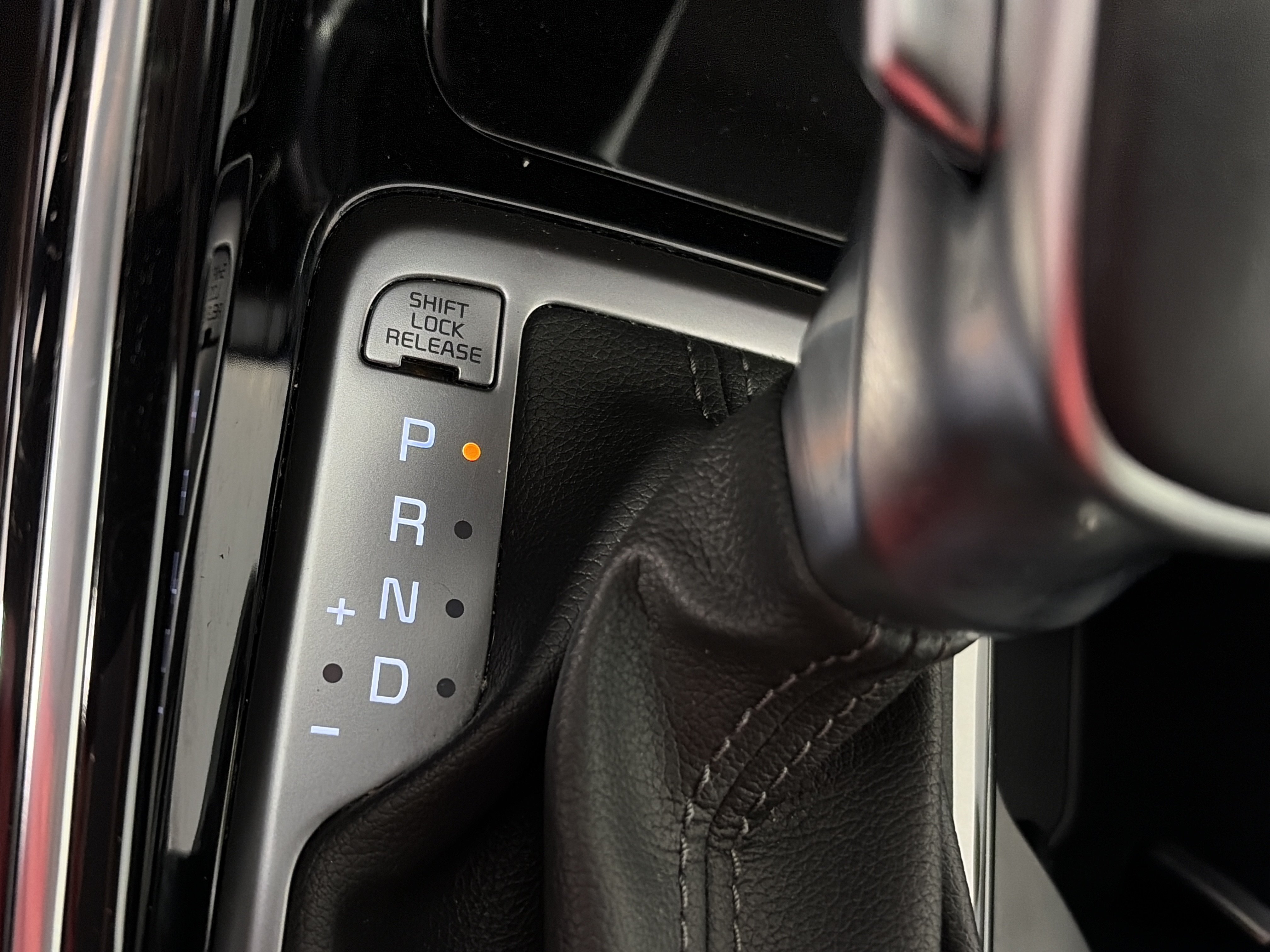 Certified 2023 Kia Sorento SX AWD/4WD image 36