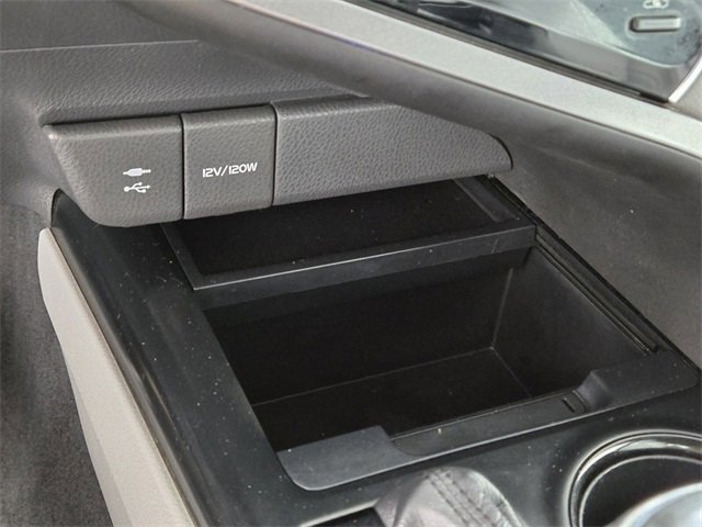 Used 2018 Toyota Camry SE image 35