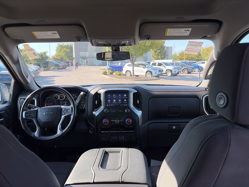 Used 2021 Chevrolet Silverado 1500 LT Trail Boss AWD/4WD image 36