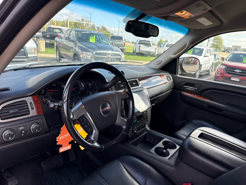 Used 2009 GMC Yukon XL SLT image 10