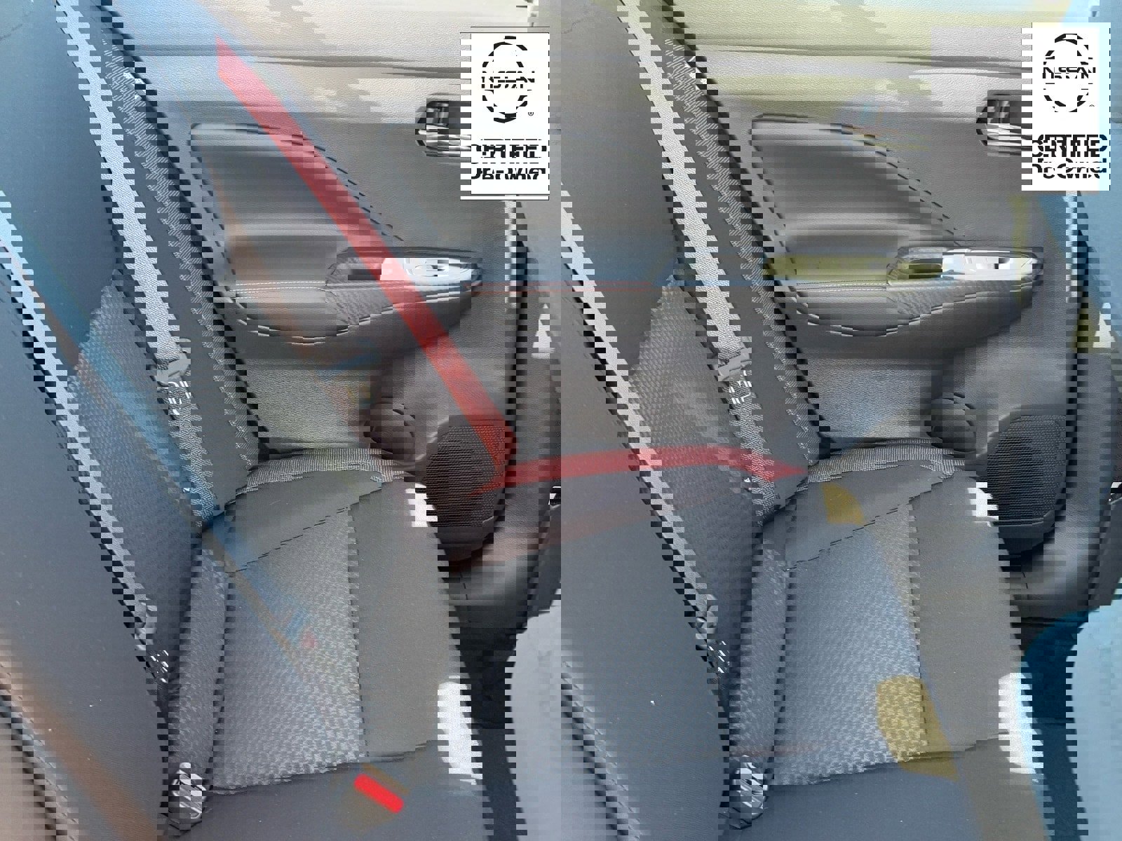 Certified 2025 Nissan Versa SR w/ Trunk Package image 14