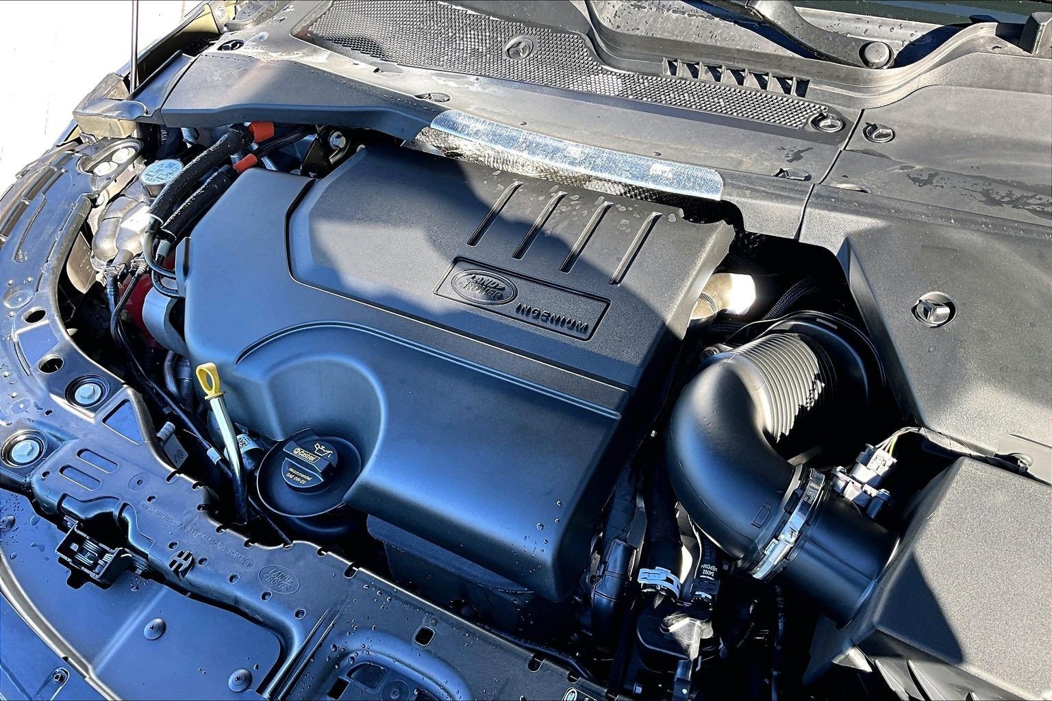 Used 2025 Land Rover Range Rover Evoque Dynamic SE image 31