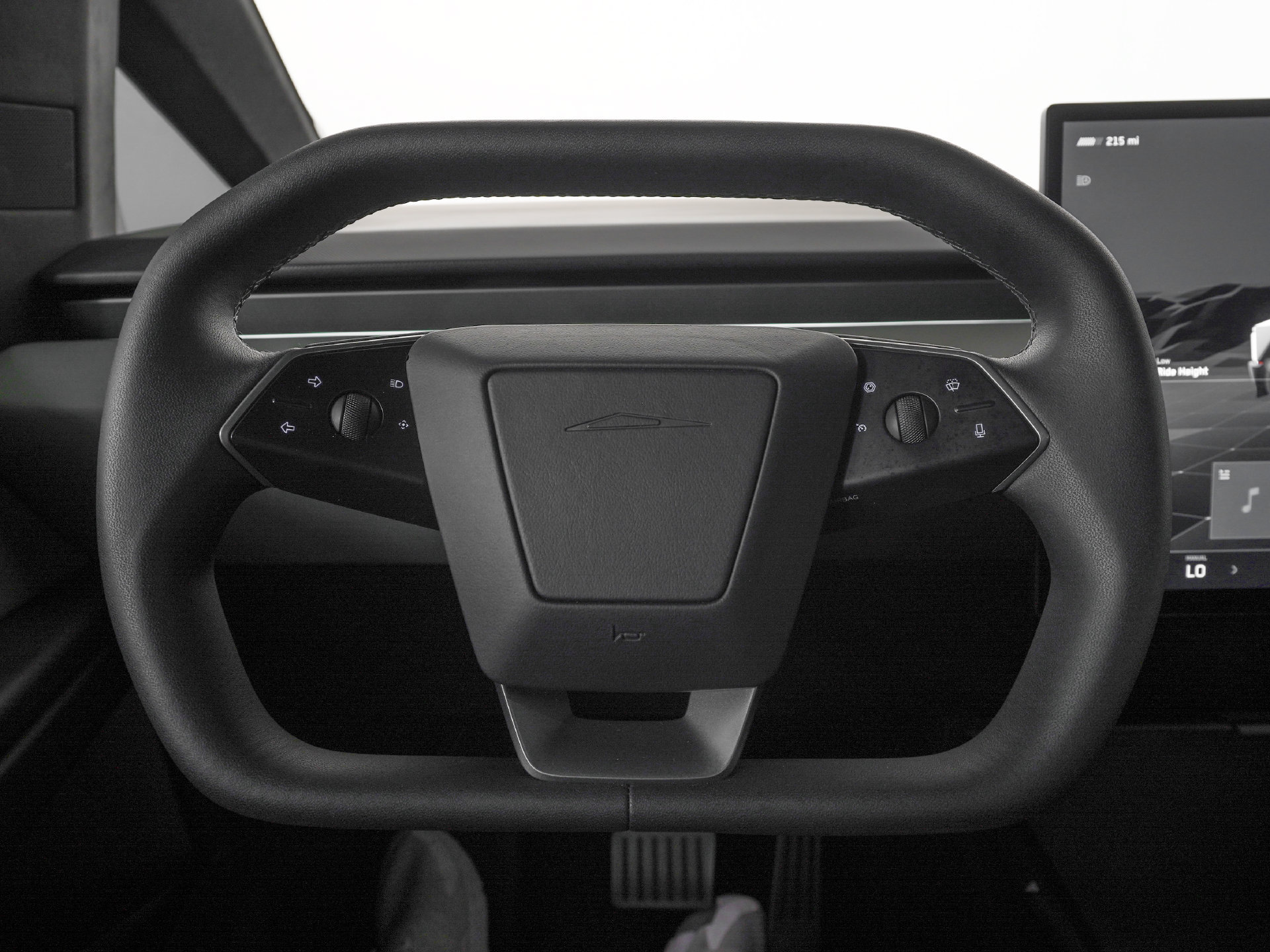 Used 2025 Tesla Cybertruck AWD Crew Cab image 17