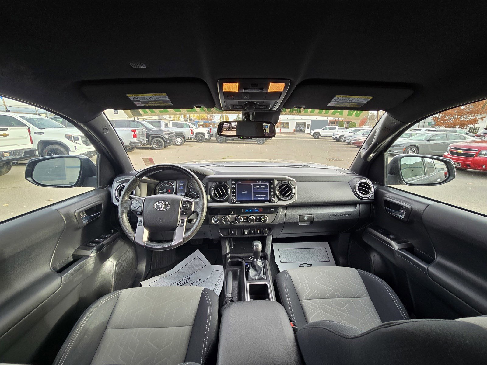 Used 2022 Toyota Tacoma TRD Off-Road image 20