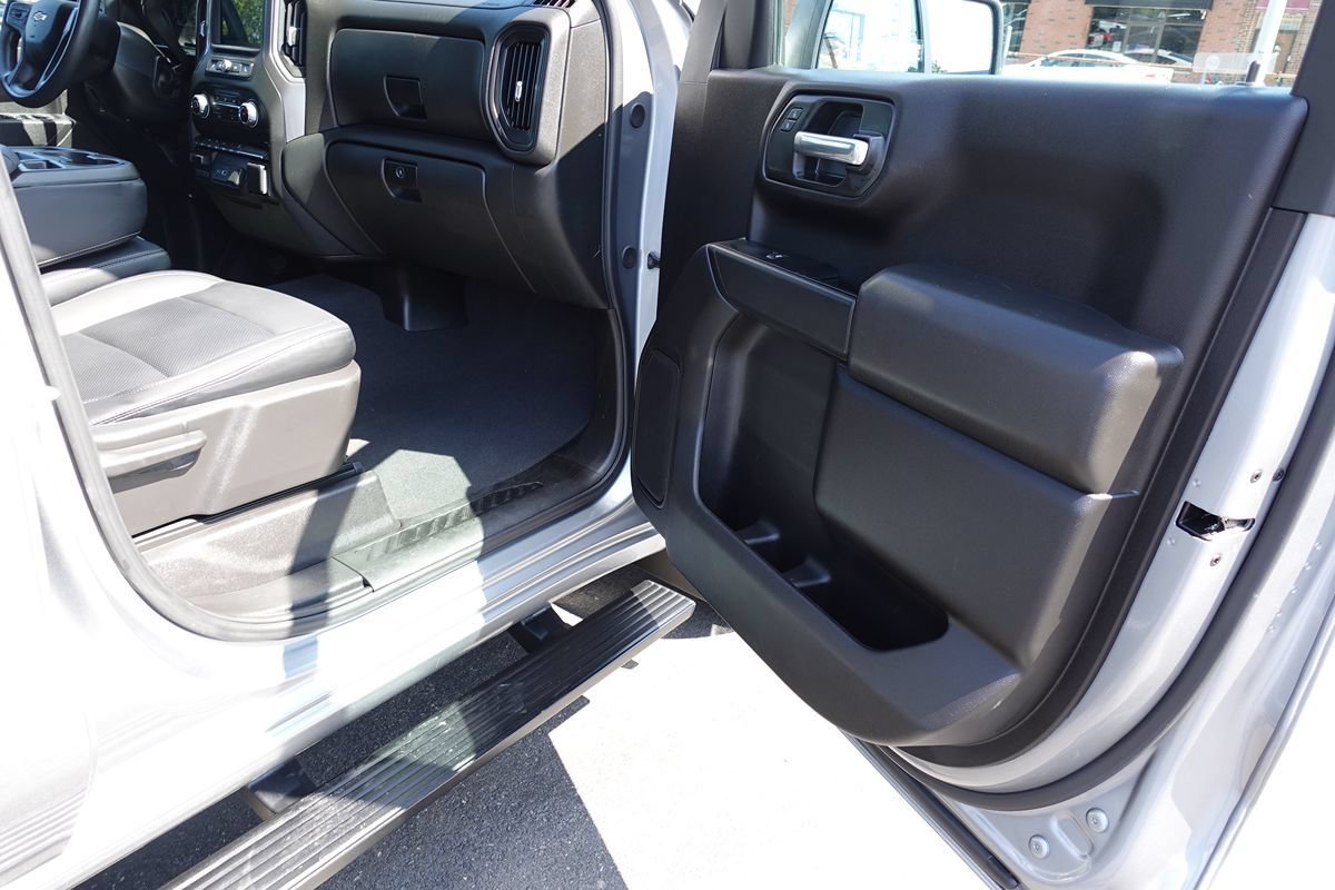 Used 2024 Chevrolet Silverado 1500 Custom AWD/4WD image 29