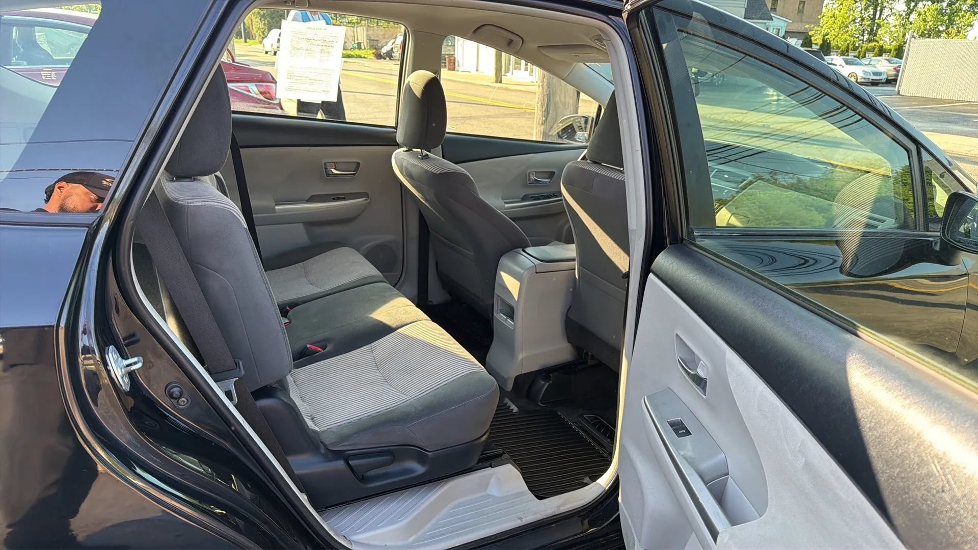 Used 2017 Toyota Prius V Three w/ Carpet Mat Package FWD image 26