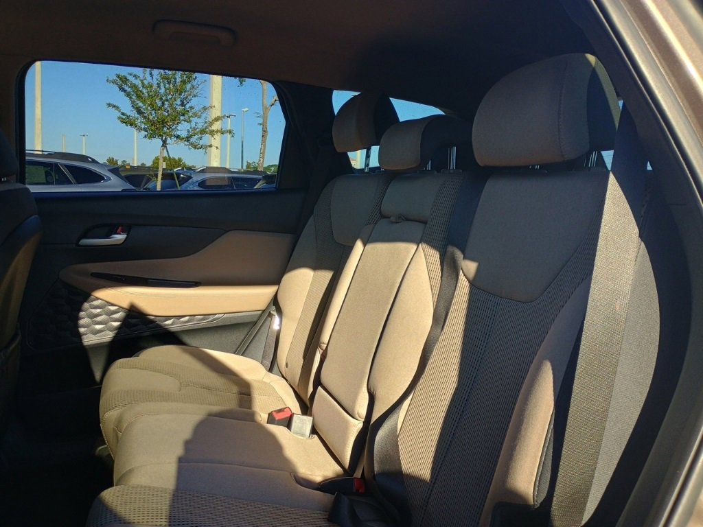 Used 2020 Hyundai Santa Fe SEL image 16