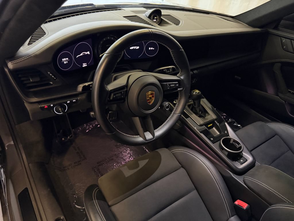 Certified 2022 Porsche 911 GT3 RWD image 4