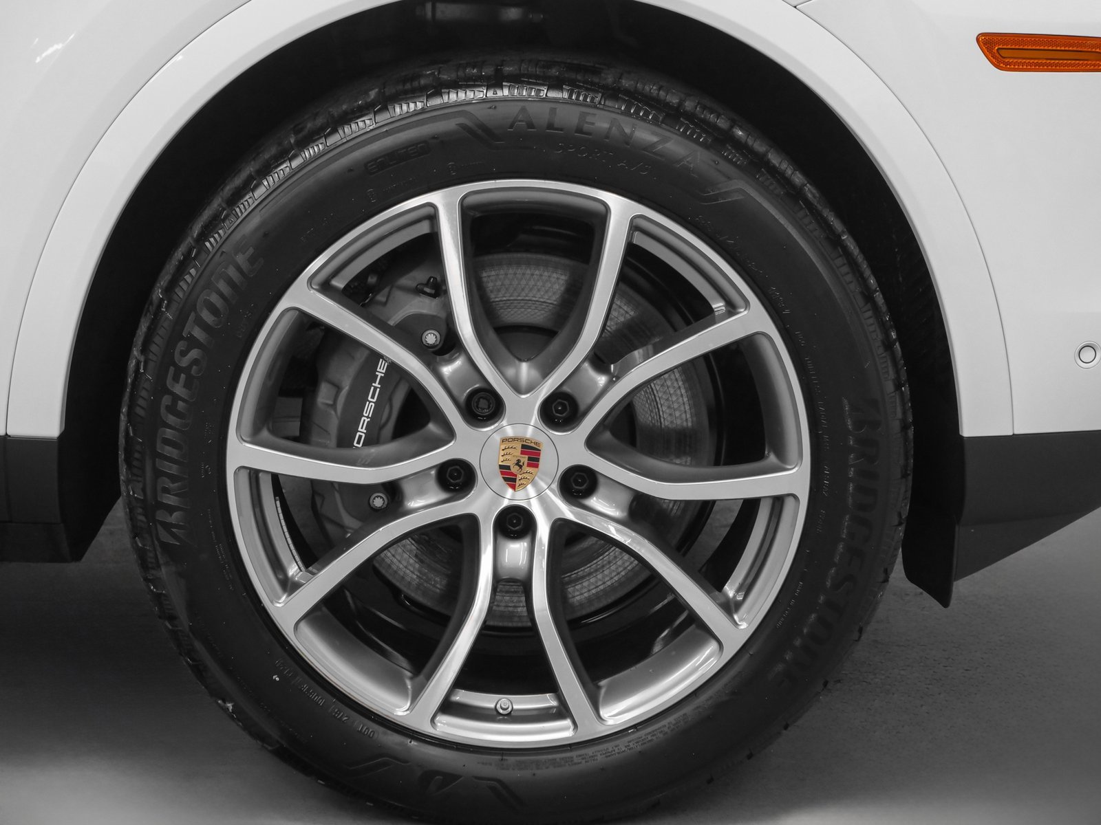 Used 2025 Porsche Cayenne image 13